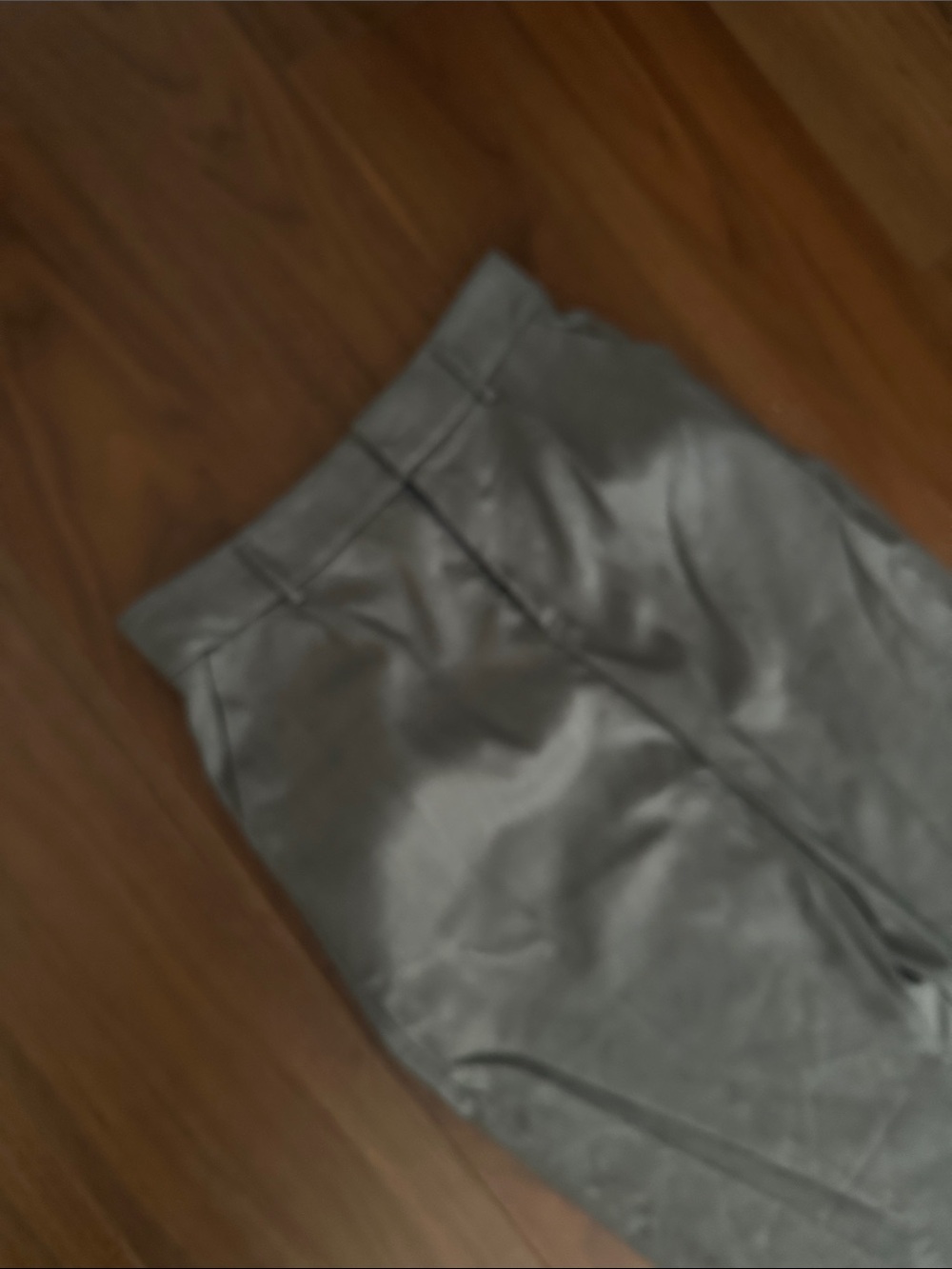 Gray pants - Picture 2 of 4